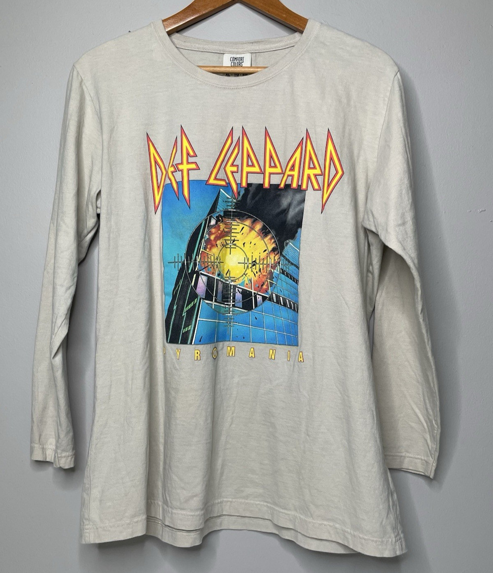 Def Leppard Pyromania Comfort Colors Women’s XL Long Sleeve Band T-Shirt